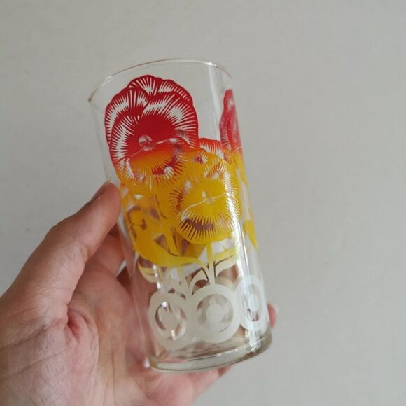 Vintage Pansies Drinking Glass, Red Yellow Collectible Juice Glass - Picture 2 of 7